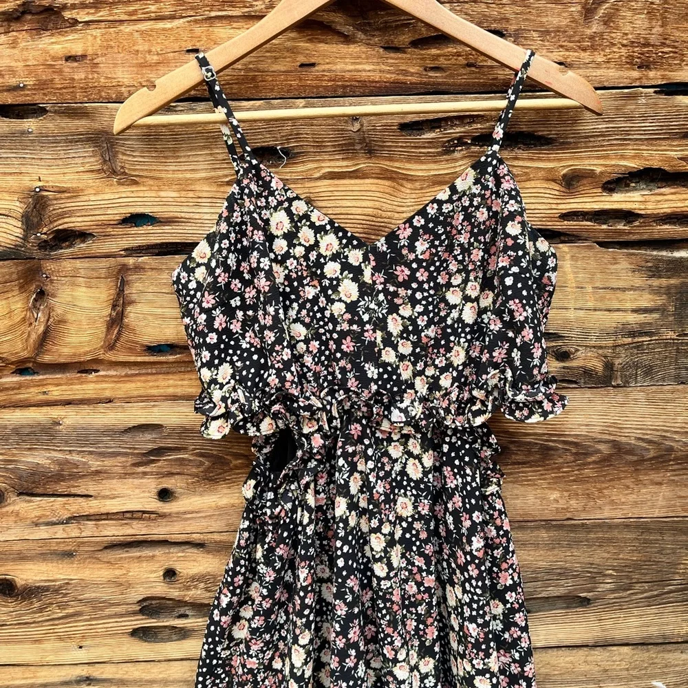 PRIVY | Black and White Floral Mini Dress M